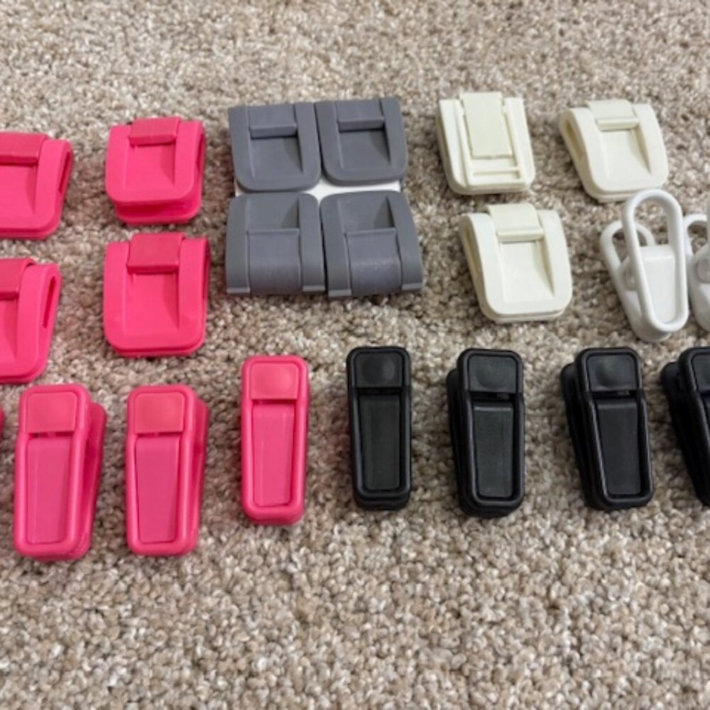 Set of 19 Pant/Skirt/Clothes  Connector Hooks Space Saving Organizer Clips QVC